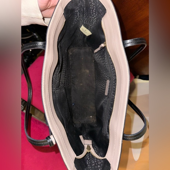Kate Spade Tote - Picture 3 of 3